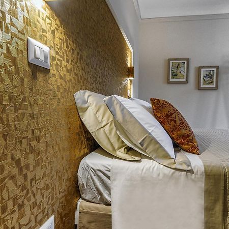 Bed and Breakfast Il Cortile Segreto Сан-Северино-Марке Экстерьер фото