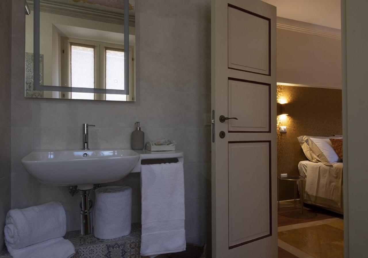 Bed and Breakfast Il Cortile Segreto Сан-Северино-Марке Экстерьер фото